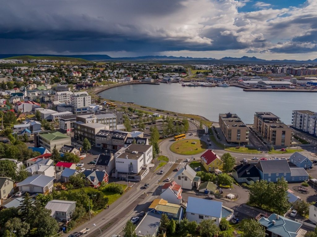 Bærinn skiptir um skoðun: allir tímastarfsmenn fá persónuppbætur greiddar